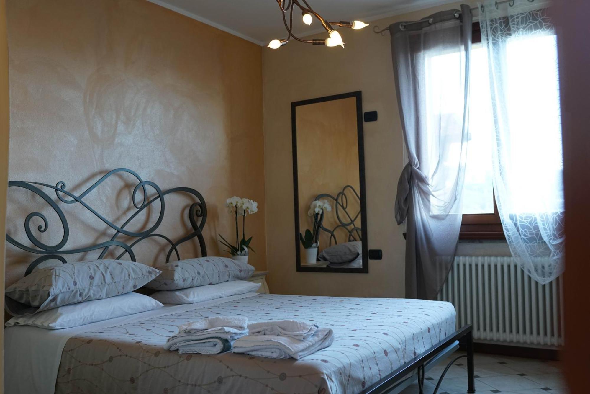 Vila Portola La Vecchia Dimora Roncola Exteriér fotografie